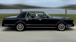 1989 Lincoln Town Car Base