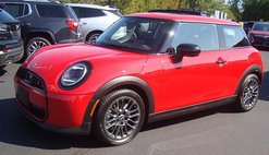 2025 MINI Hardtop Cooper S Signature Trim