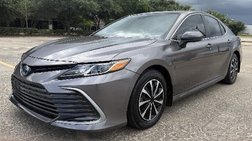 2024 Toyota Camry Hybrid LE