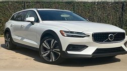 2023 Volvo V60 Cross Country B5 Plus