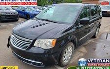 2014 Chrysler Town and Country Touring