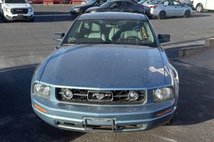 2006 Ford Mustang Deluxe