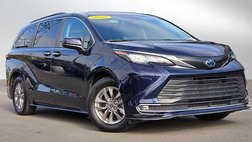 2022 Toyota Sienna XLE