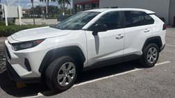 2022 Toyota RAV4 LE