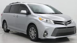 2020 Toyota Sienna XLE