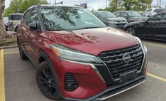 2022 Nissan Kicks SR