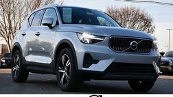 2025 Volvo XC40 B5 Core Bright Theme