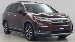 2019 Honda Pilot Touring w/Rear Captain's Chairs