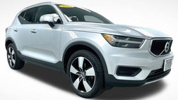 2019 Volvo XC40 Momentum