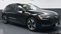 2022 Audi e-tron quattro Premium