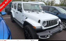 2025 Jeep Wrangler Sahara 4WD