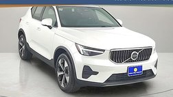 2025 Volvo XC40 B5 Core Bright Theme