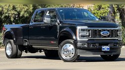 2026 Ford F-450 Super Duty Platinum