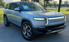 2024 Rivian R1S Adventure