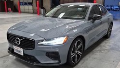 2022 Volvo S60 Recharge T8 R-Design Expression