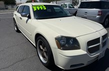 2005 Dodge Magnum SE