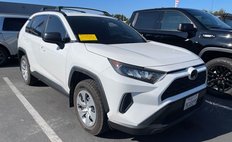 2020 Toyota RAV4 LE