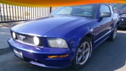 2005 Ford Mustang GT Deluxe