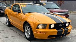 2007 Ford Mustang GT Deluxe