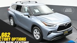 2022 Toyota Highlander LE