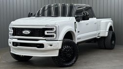 2025 Ford F-450 Super Duty Platinum