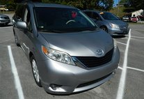 2012 Toyota Sienna LE 7-Passenger