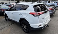 2017 Toyota RAV4 SE