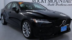 2021 Volvo S60 T5 Momentum