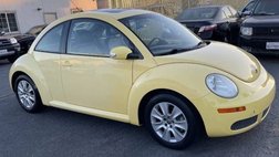 2009 Volkswagen New Beetle Base