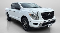 2023 Nissan Titan SV