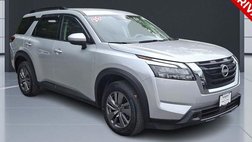 2025 Nissan Pathfinder SV