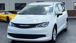 2022 Chrysler Voyager LX