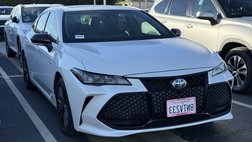 2020 Toyota Avalon Hybrid XSE