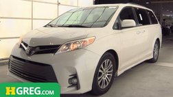 2020 Toyota Sienna XLE