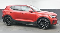 2023 Volvo XC40 B5 Ultimate Bright Theme