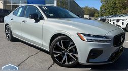 2024 Volvo S60 B5 Plus Dark Theme