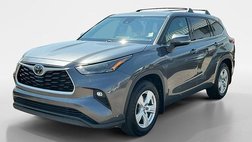 2022 Toyota Highlander LE
