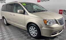 2015 Chrysler Town and Country Touring