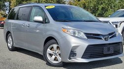 2020 Toyota Sienna LE