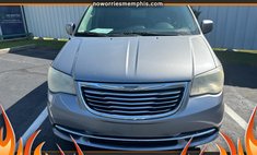 2013 Chrysler Town and Country Touring