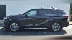2022 Toyota Highlander Hybrid Platinum