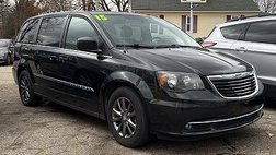 2015 Chrysler Town and Country S