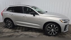 2023 Volvo XC60 B5 Plus Dark Theme