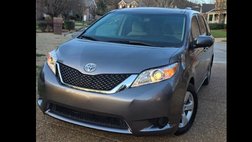 2017 Toyota Sienna LE 8-Passenger