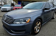 2014 Volkswagen Passat 4dr Sdn 1.8T Auto Wolfsburg Ed PZEV