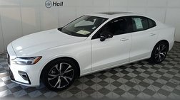 2024 Volvo S60 B5 Plus Dark Theme