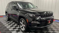 2023 Jeep Grand Cherokee Base