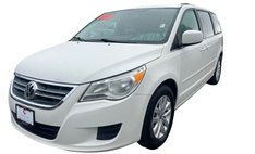 2012 Volkswagen Routan SE
