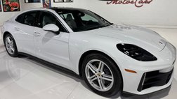 2025 Porsche Panamera 4