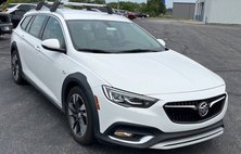 2018 Buick Regal TourX Essence